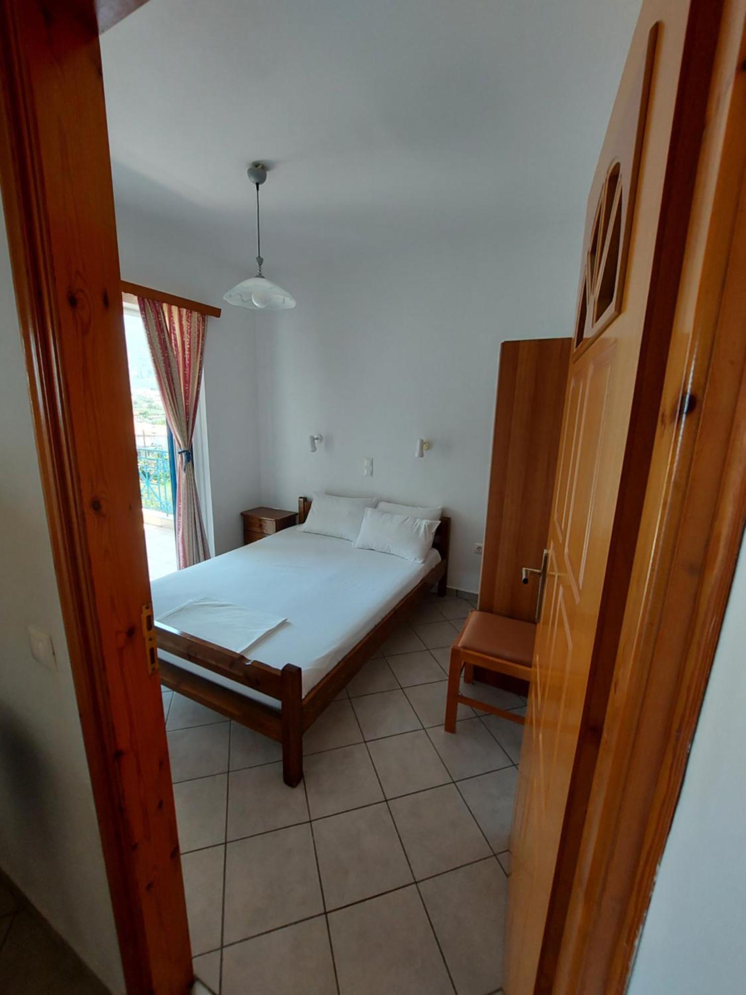 Matina Apartments Tyros Стая снимка